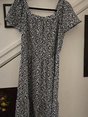 Lovely Dark Blue & White Floral Summer Dress L